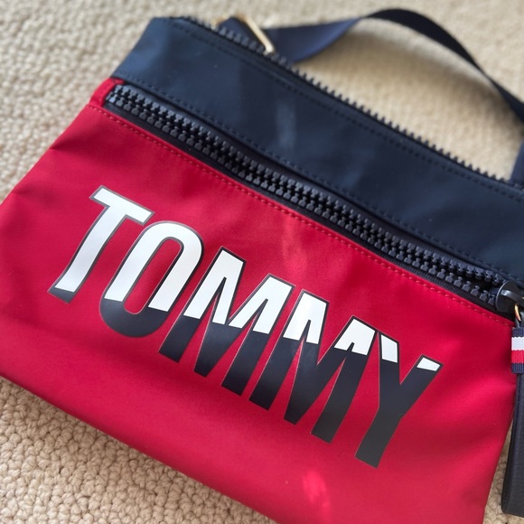 Tommy Hilfiger Red and Navy Crossbody Bag - Picture 5 of 6